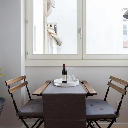 Virtudes Lofts Otel Porto