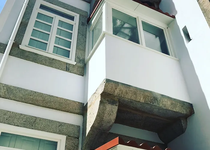 Virtudes Lofts 4* Πόρτο